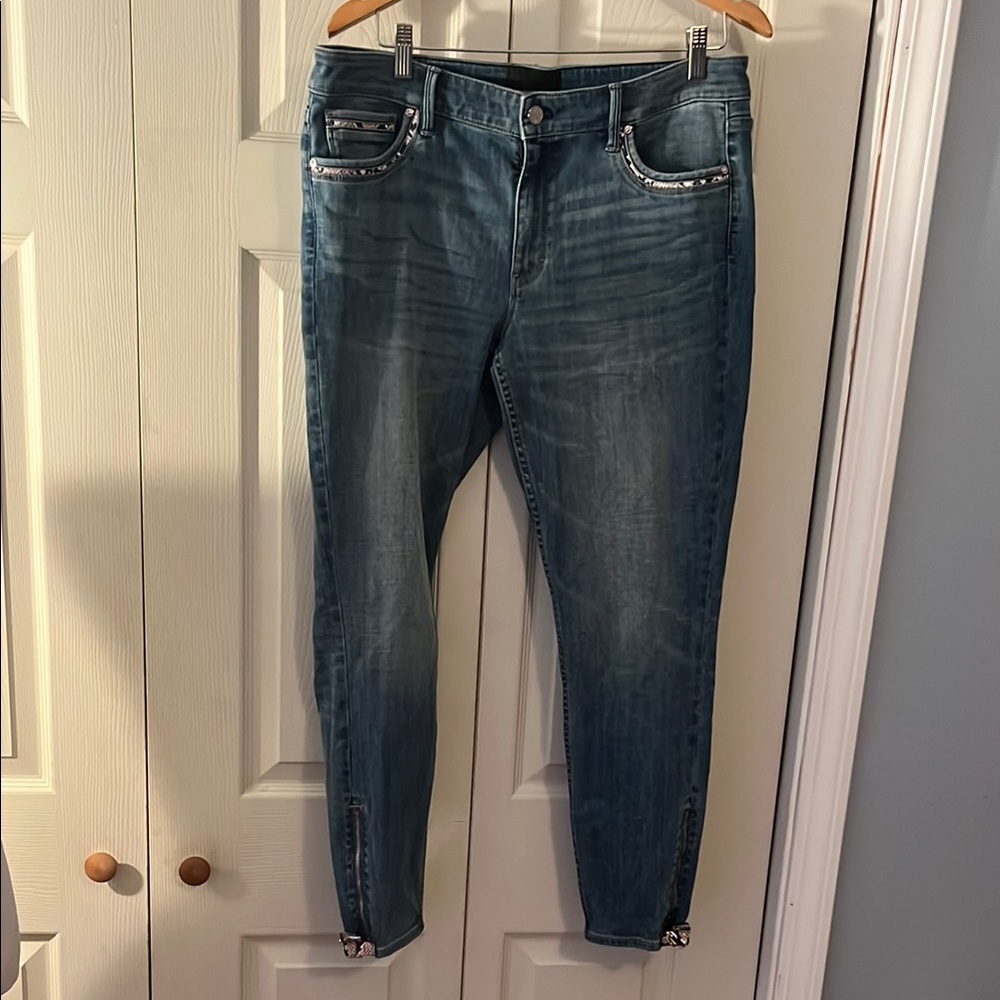 White House Black Market Blue Ankle Cropped Jeans
